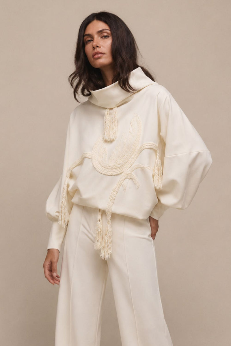 New Scarlett Embroidered Saco