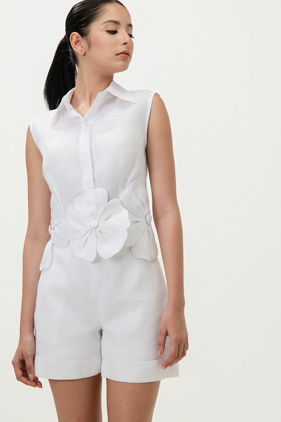 Cayena Linen Tailored Shorts